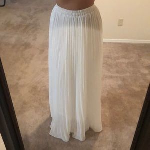 Maxi White Skirt